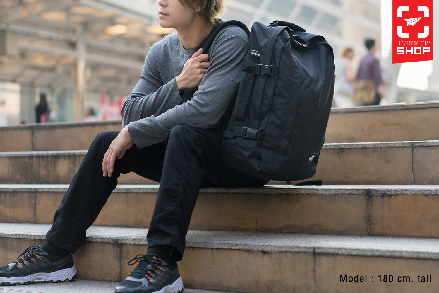 CabinZero Classic Black 44L
